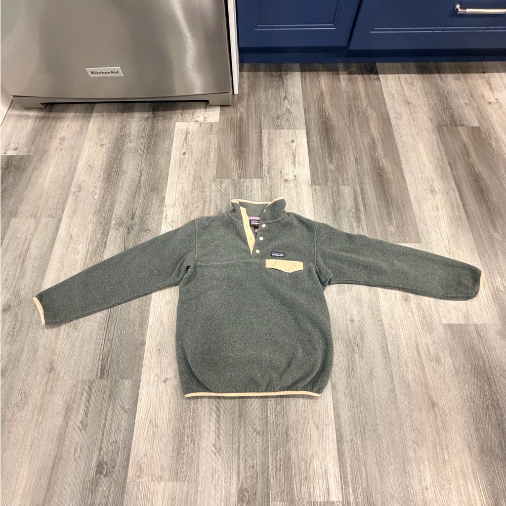 Patagonia Women’s Gray Crewneck